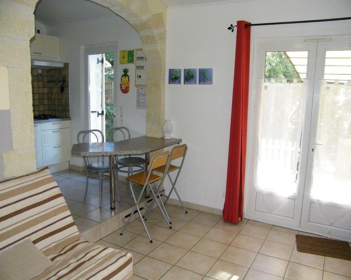 Domaine Du Bois Gite Bleuette Galargues Buitenkant foto